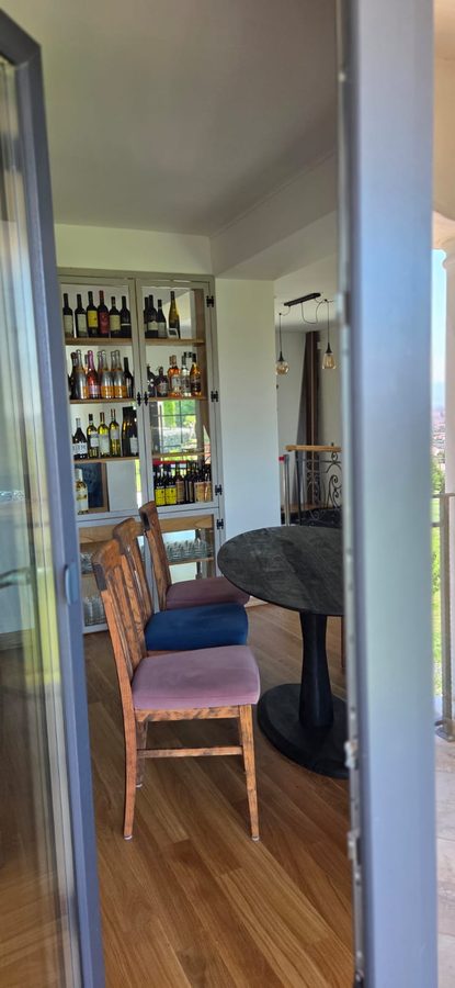Barul privat, cu selecție de vinuri — Villa Gouster